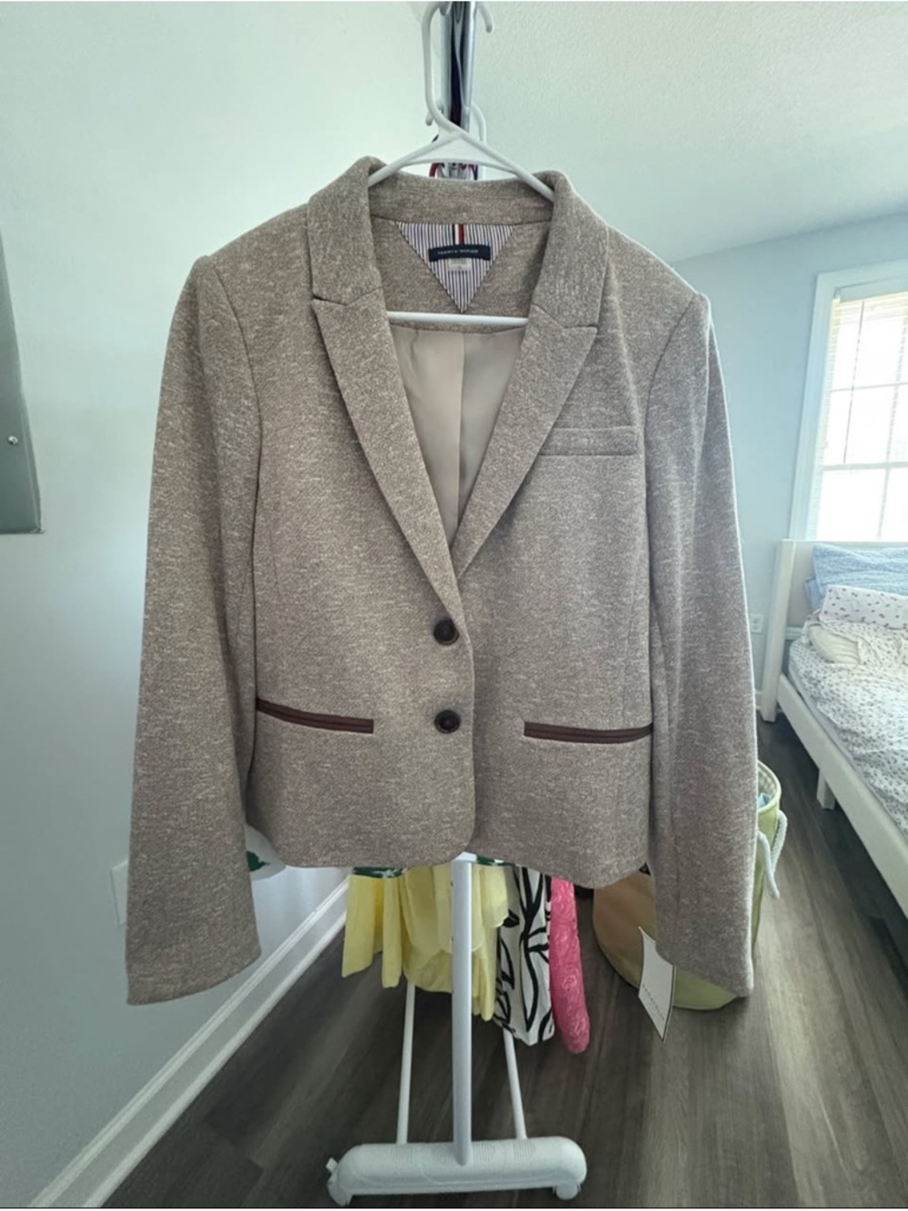 Tommy Hilfiger Women's Brown Blazer Jacket - Tailored Two-Button Style
